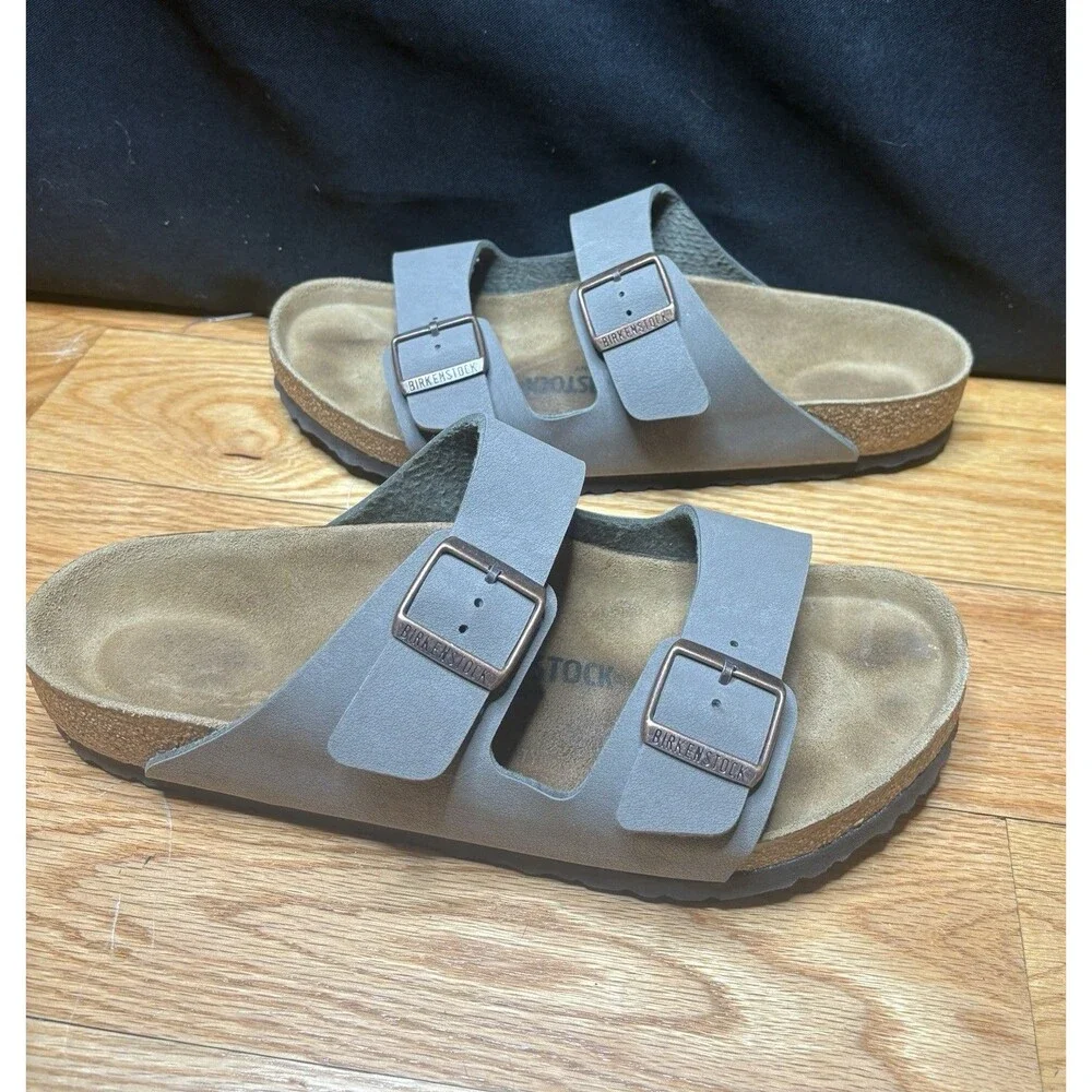 Birkenstock Arizona Stone Gray Buckle EU 43 US Men’s 10 Regular Fit Sandals